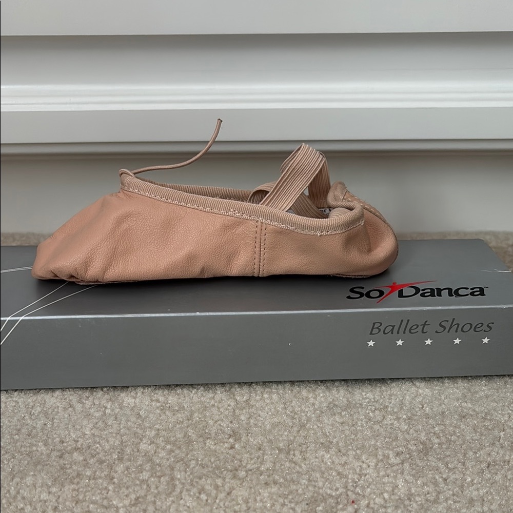 Children's Ballet Shoes - medium pink NEW